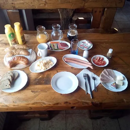 Vendégház Pizzerie Krcma *