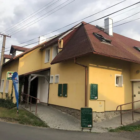 Vendégház Pizzerie Krcma