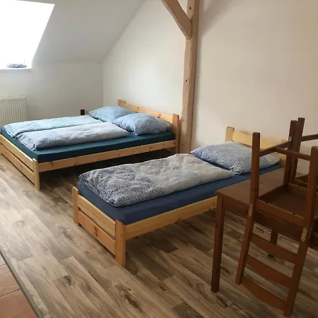 Vendégház Pizzerie Krcma Skalná